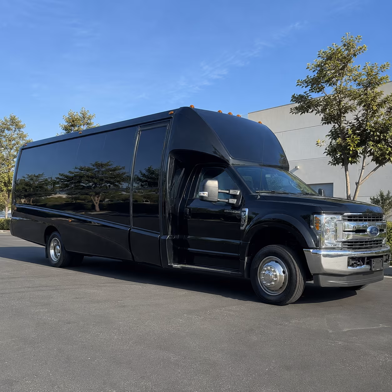 newark bus rentals