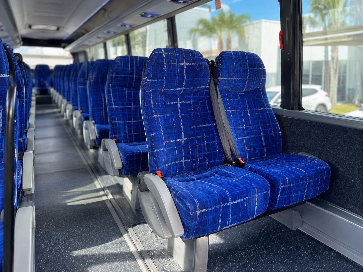 newark charter bus hero 2